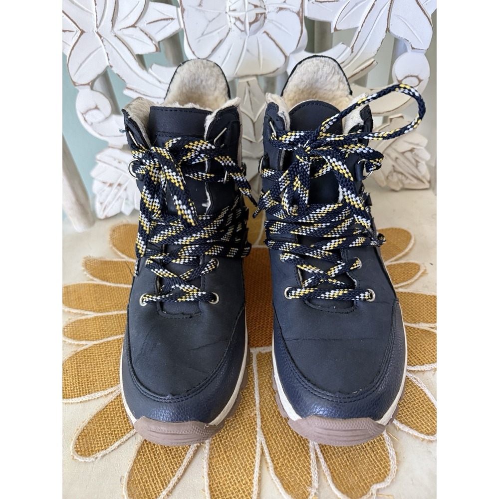 Nautica Outdoor Lace Up Winter‎ Aliza Boots Women's Navy / Tan / White SZ 8